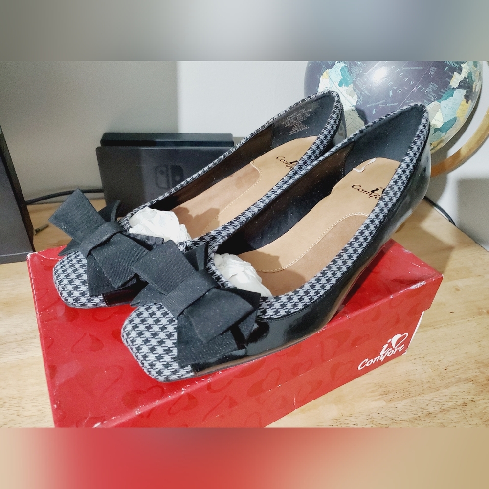 Black and White women's shoes